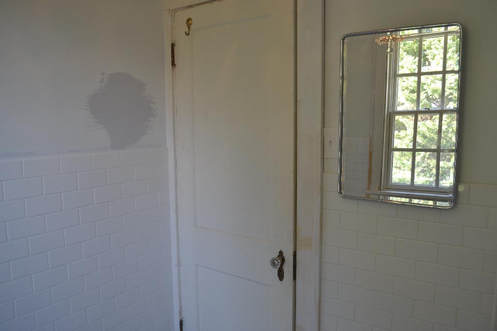 Cottage Fix - upstairs bathroom remodel in progress