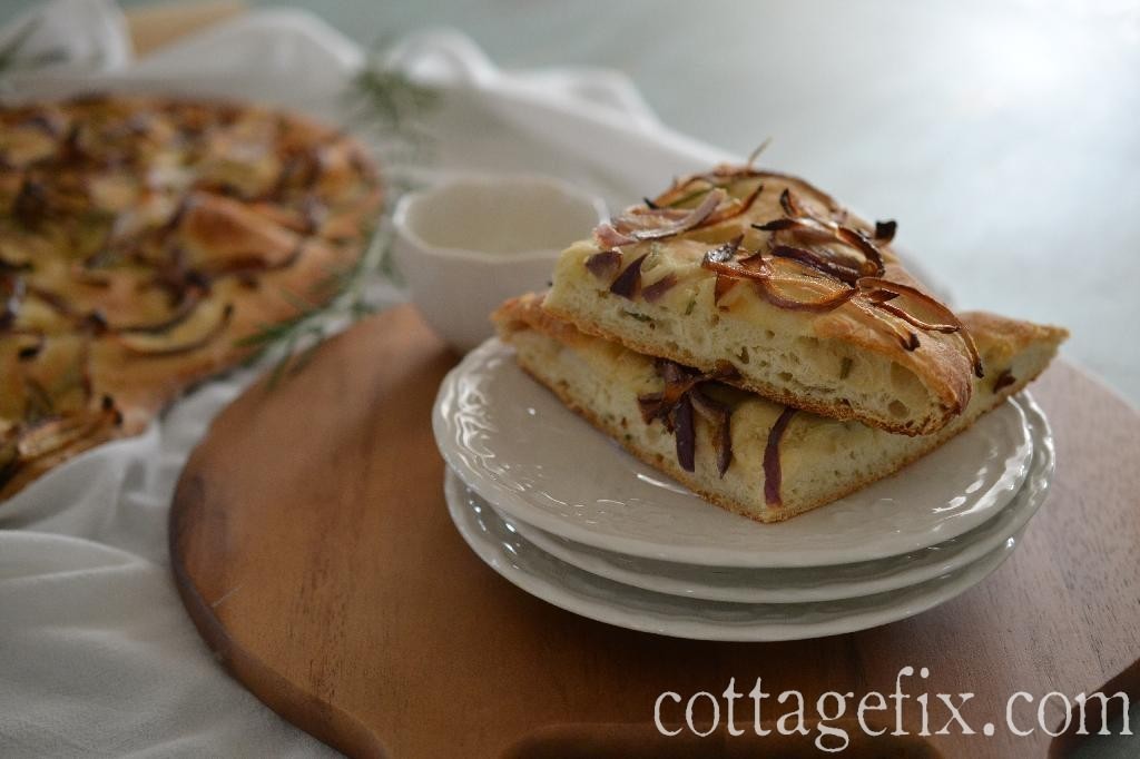 Cottage Fix blog - rosemary and onion focaccia bread recipe