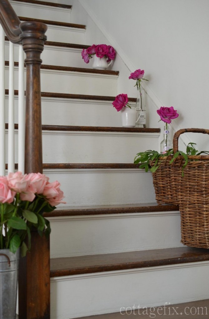 Cottage Fix blog - roses in the stairwell