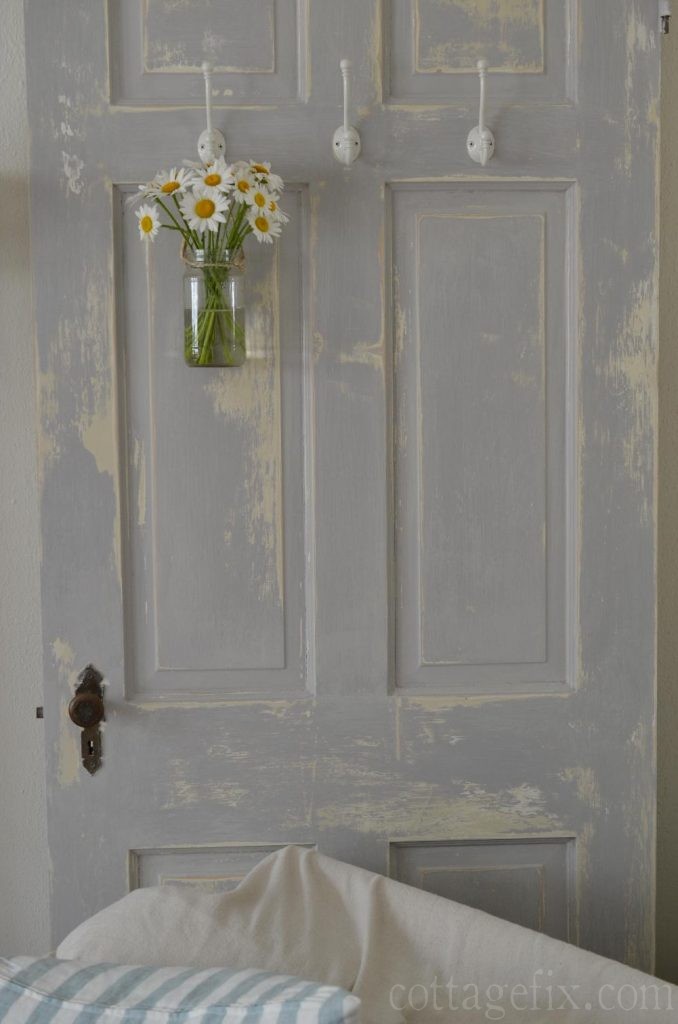 Cottage Fix blog - daisies and a chippy paint door