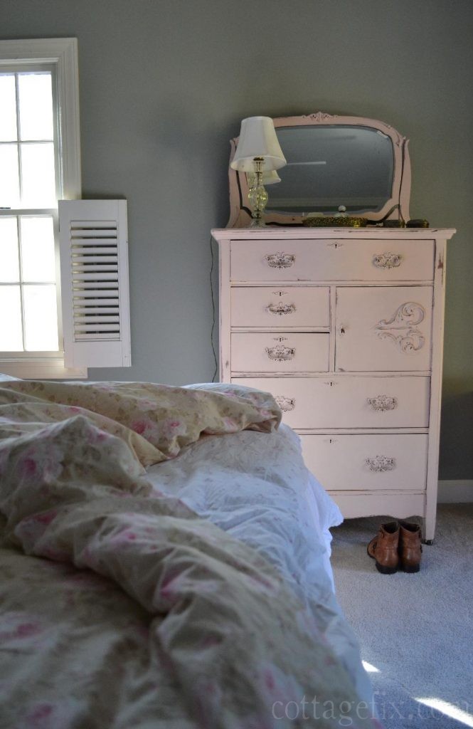Cottage Fix blog - shabby chic bedroom